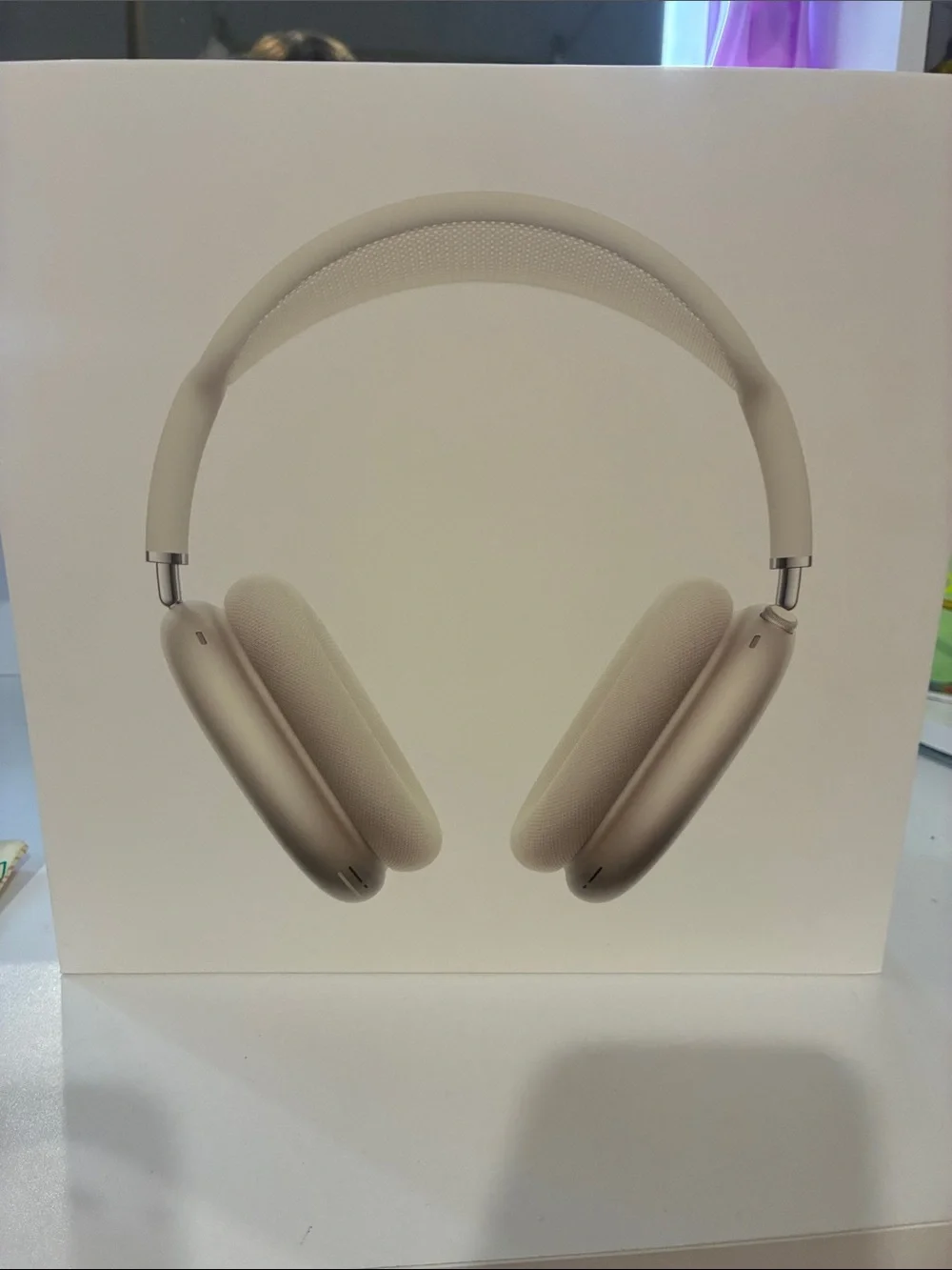 Apple AirPods Max - Champagne Gold Over-Ear Headphones